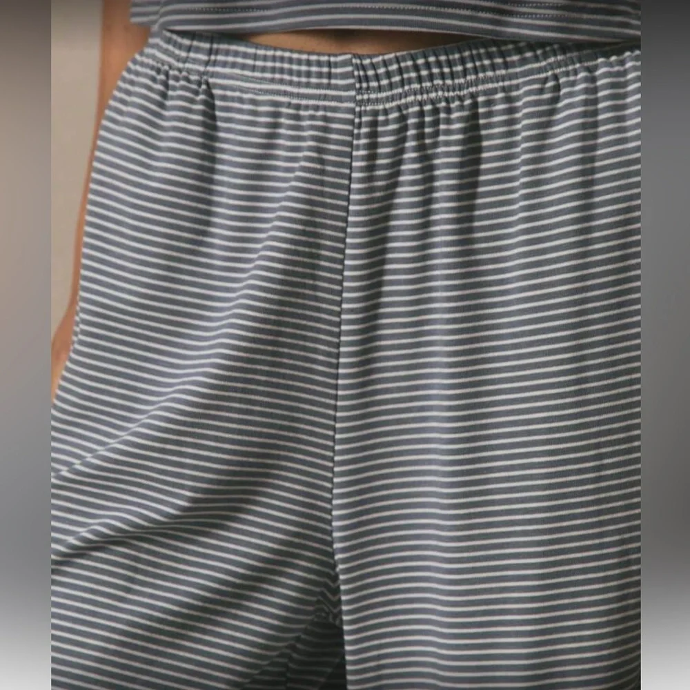 Striped Wide-Leg Lounge Pants - Gray & White - Picture 4 of 5